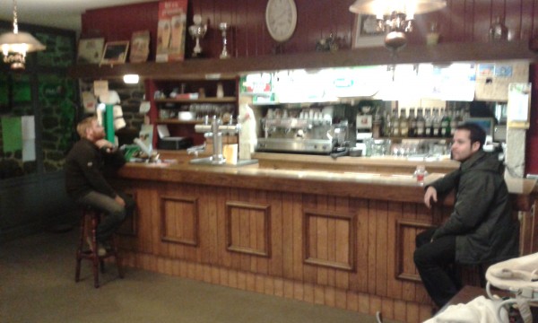 bar hotel pays de salers